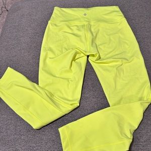 Wunder under Lululemon size 8